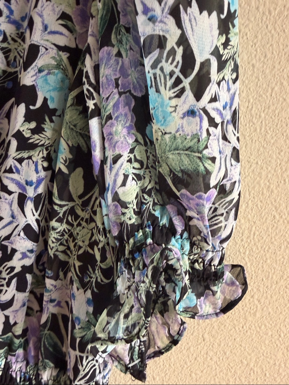 NWT Taylor Floral Smocked Waist Dress Size 10 | Fully Lined Faux Wrap Puff Sleev - Picture 4 of 8